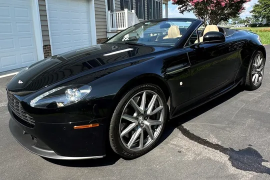 2012 Aston Martin V8 Vantage Roadster