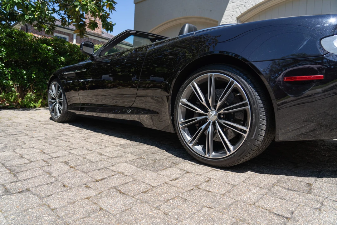 2012 Aston Martin Virage (2011-2012) - Image 19 of 31
