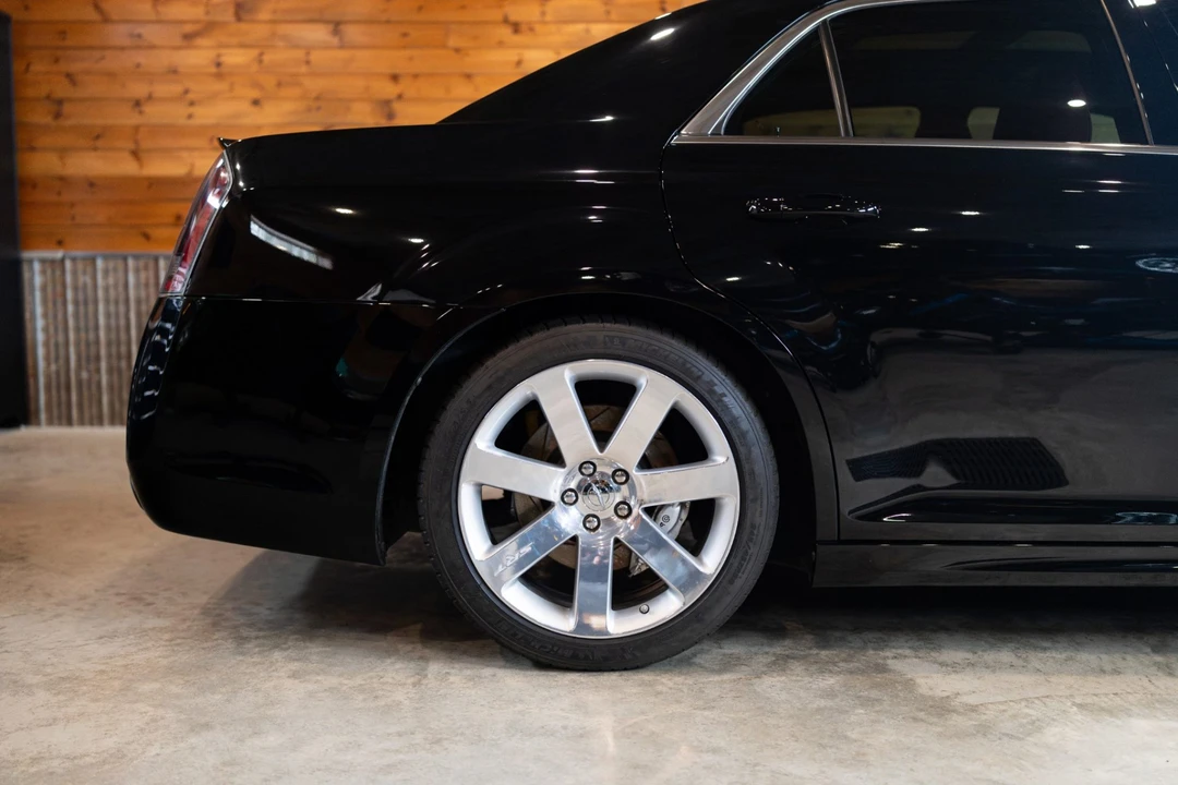 2012 Chrysler 300 (2005-2023) - Image 16 of 31