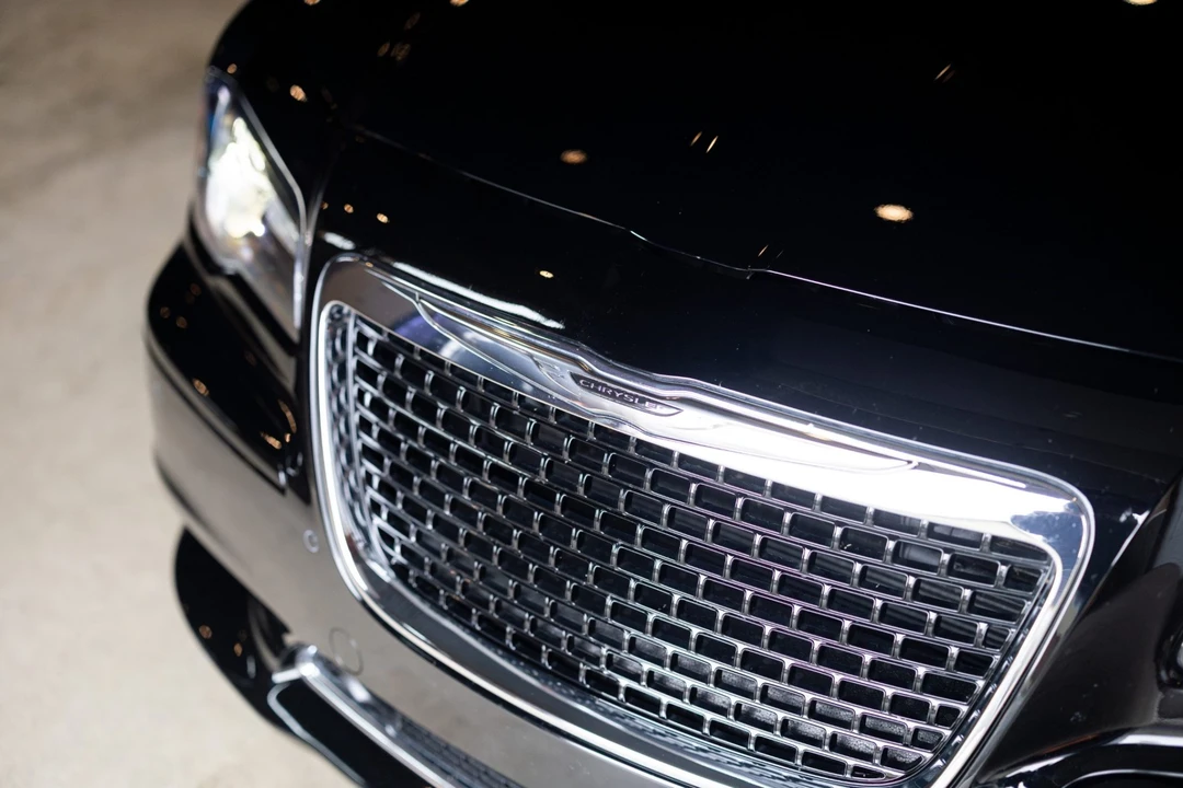 2012 Chrysler 300 (2005-2023) - Image 8 of 31