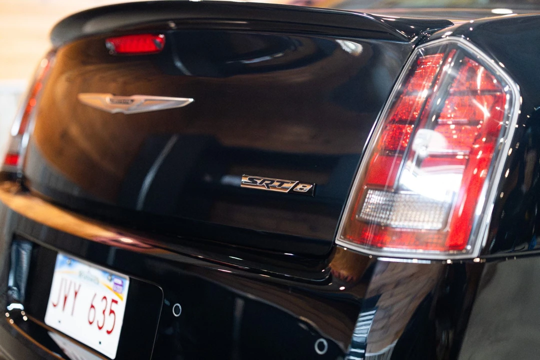 2012 Chrysler 300 (2005-2023) - Image 12 of 31