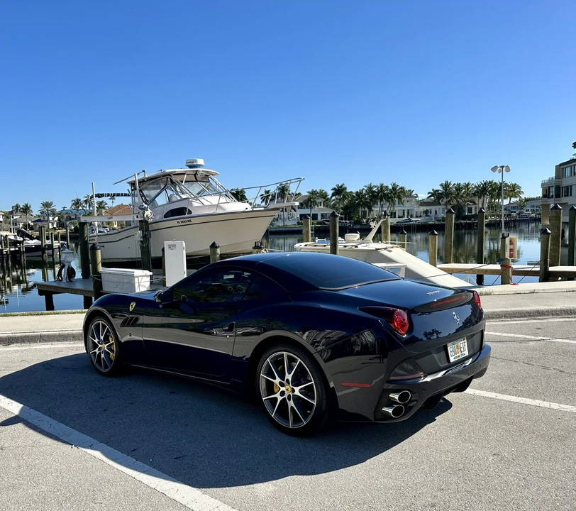 2012 Ferrari California - Image 11 of 31