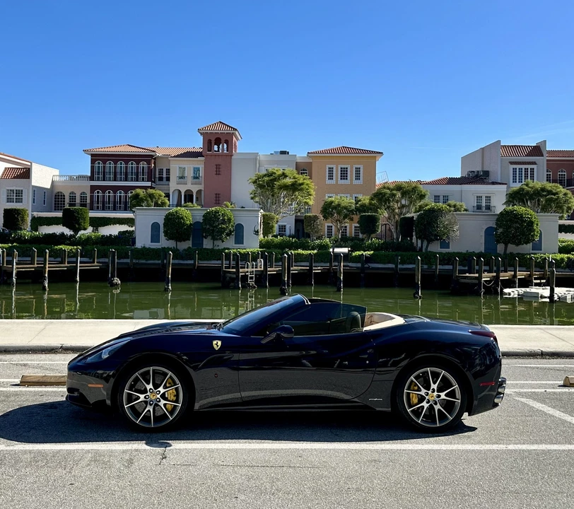2012 Ferrari California - Image 22 of 31