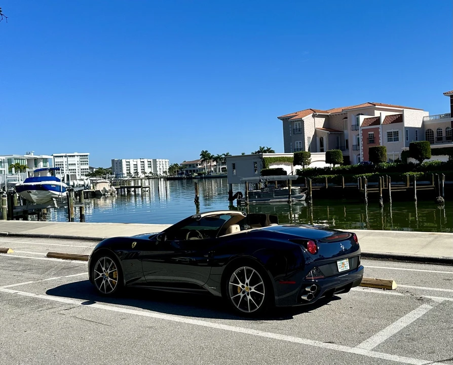2012 Ferrari California - Image 21 of 31