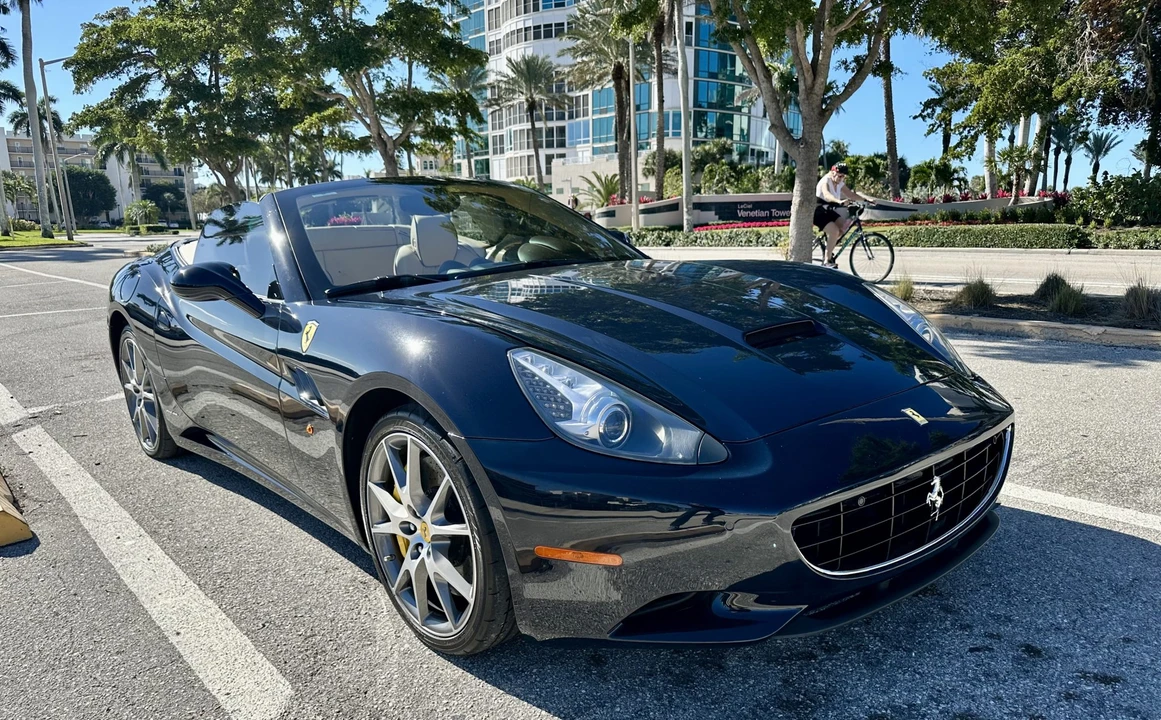 2012 Ferrari California - Image 15 of 31