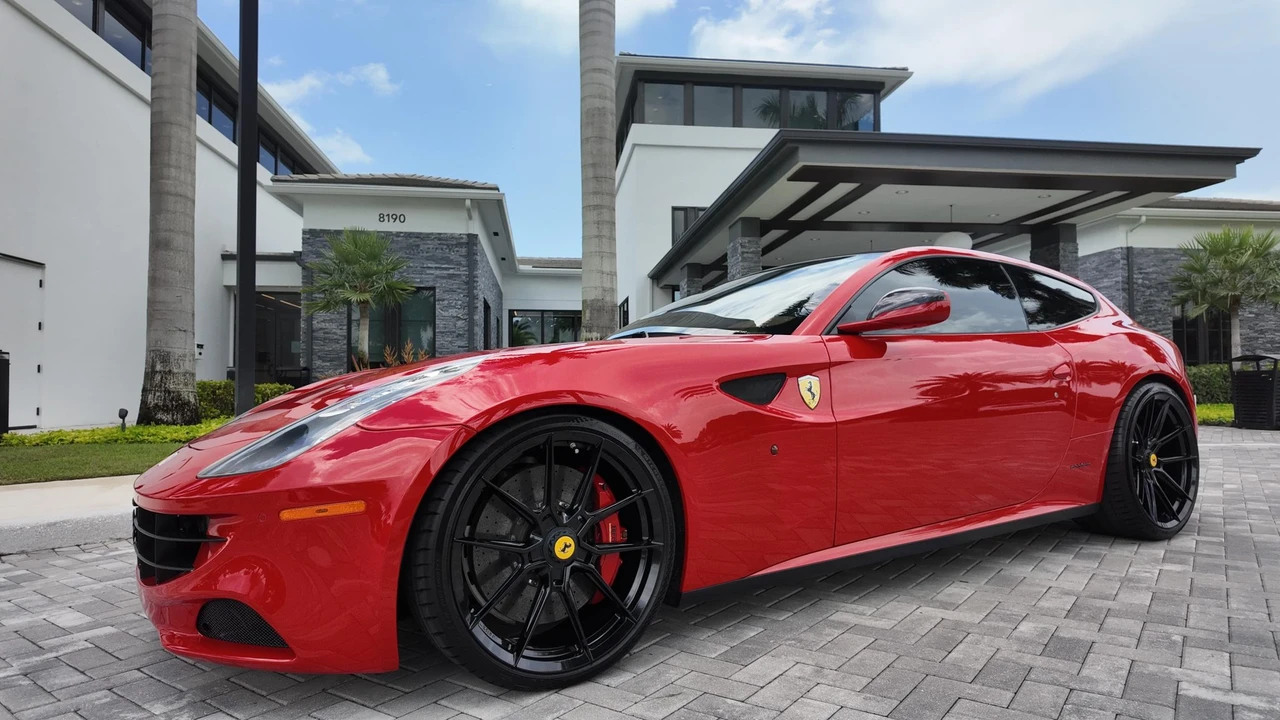 2012 Ferrari FF - Image 3 of 31