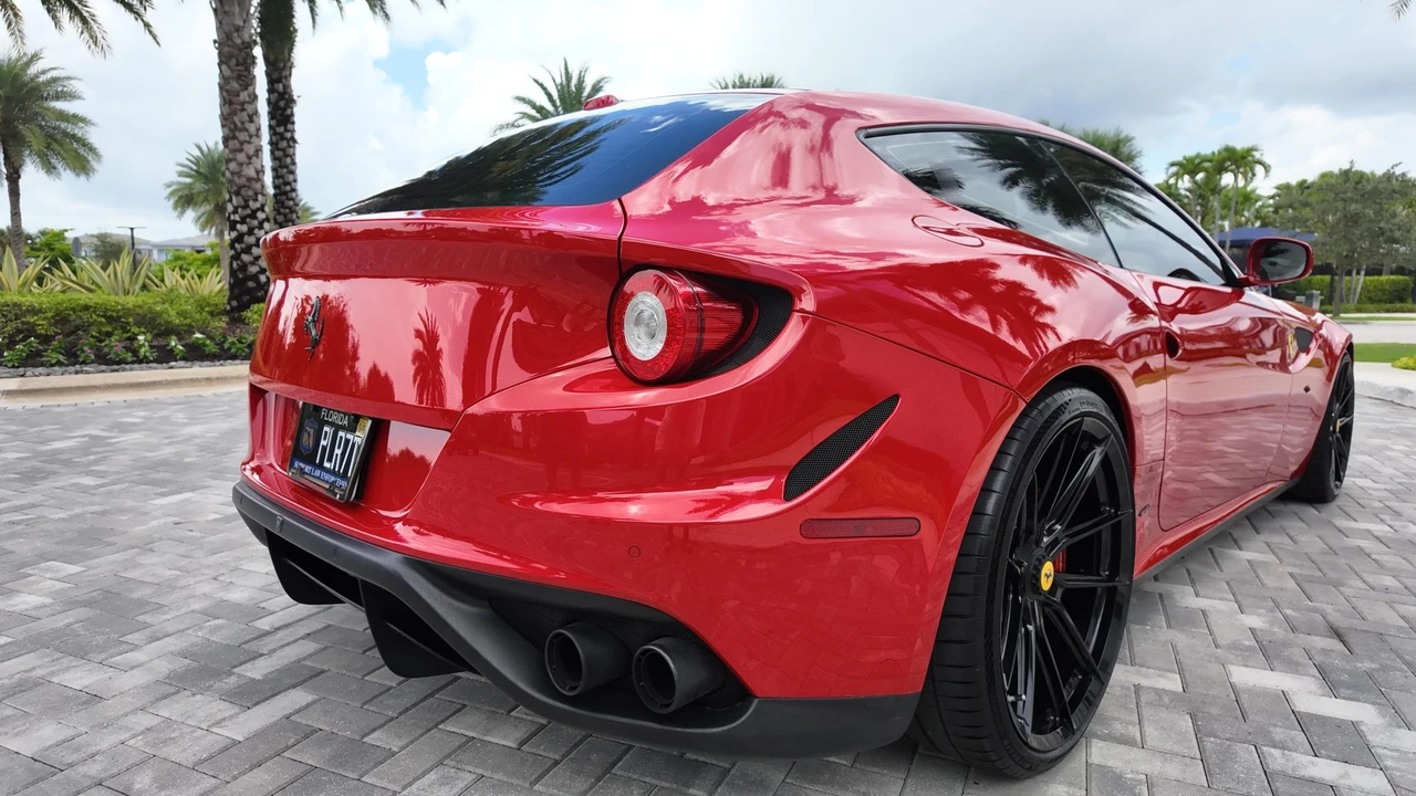 2012 Ferrari FF - Image 8 of 31