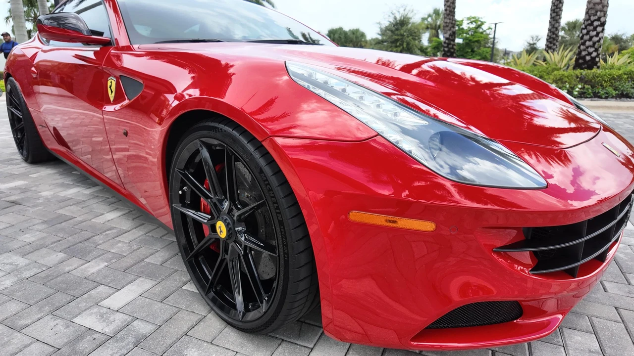 2012 Ferrari FF - Image 16 of 31