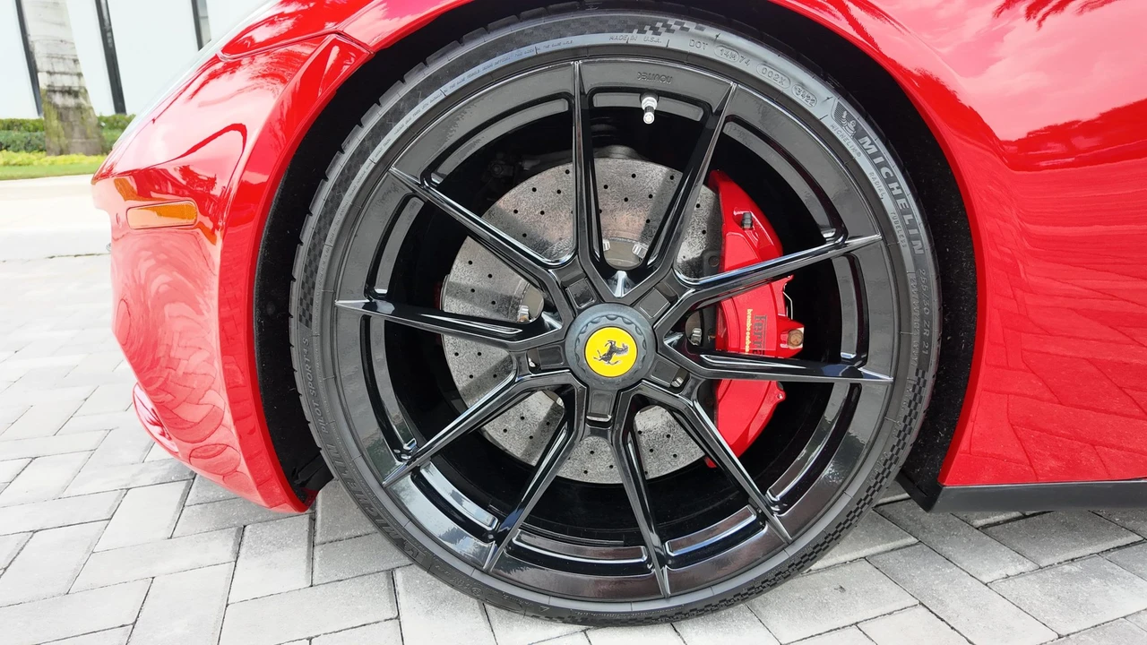 2012 Ferrari FF - Image 27 of 31