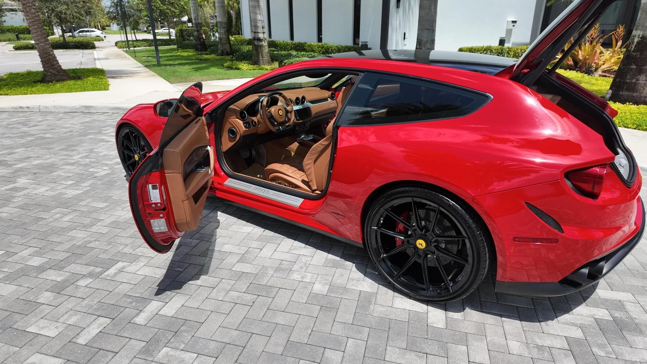 2012 Ferrari FF - Image 31 of 31