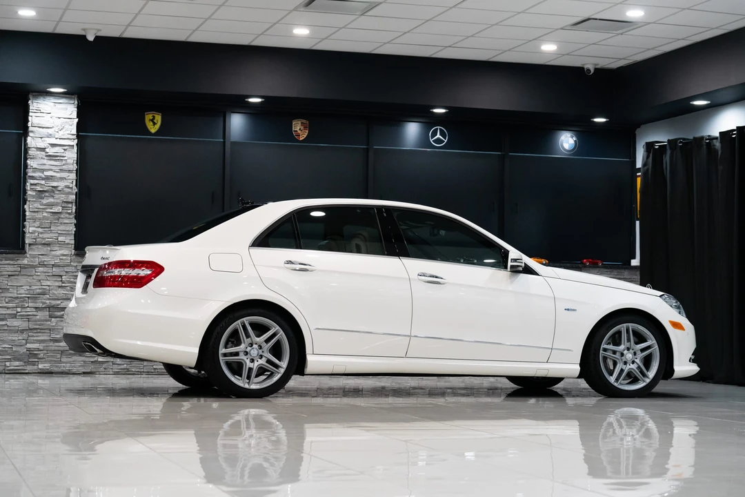 2012 Mercedes-Benz W212 E-Class - Image 25 of 31