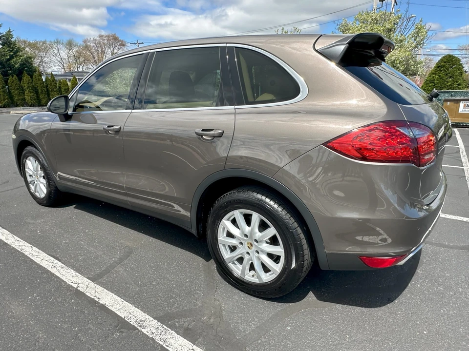 2012 Porsche 958 Cayenne - Image 6 of 31