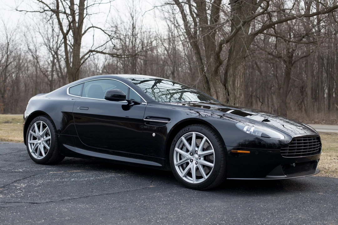 2013 Aston Martin V8 Vantage (2006-2017) - Image 2 of 31
