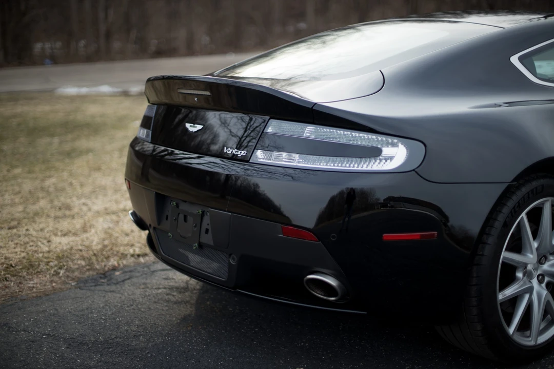 2013 Aston Martin V8 Vantage (2006-2017) - Image 27 of 31