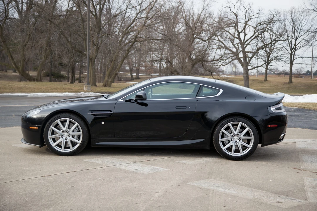 2013 Aston Martin V8 Vantage (2006-2017) - Image 10 of 31