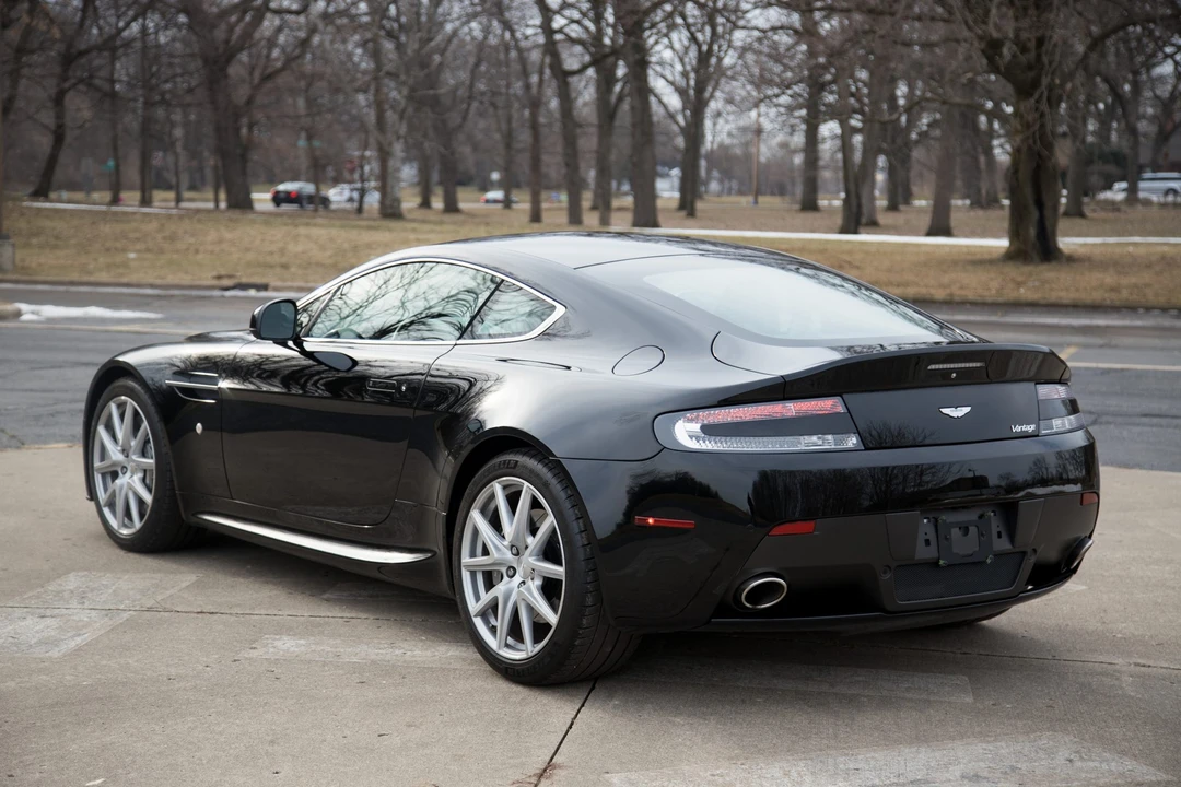 2013 Aston Martin V8 Vantage (2006-2017) - Image 13 of 31