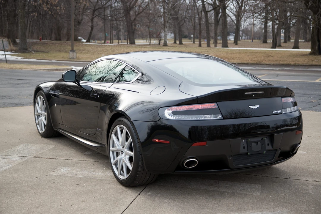 2013 Aston Martin V8 Vantage (2006-2017) - Image 15 of 31