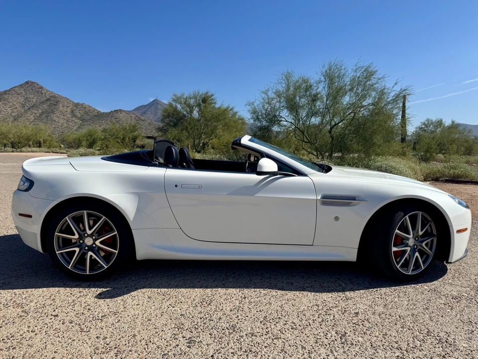 2013 Aston Martin V8 Vantage (2006-2017) - Image 29 of 31