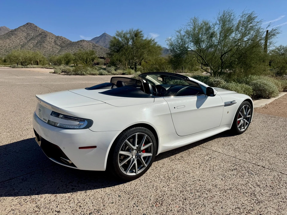 2013 Aston Martin V8 Vantage (2006-2017) - Image 25 of 31