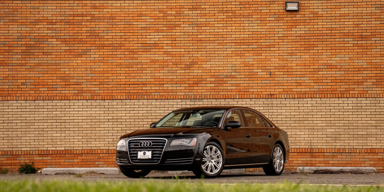 2013 Audi D4 A8 - Image 2 of 31