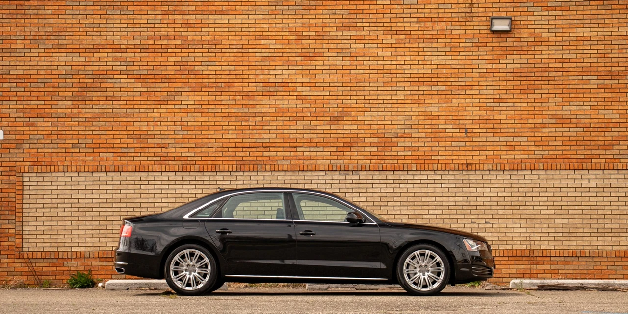 2013 Audi D4 A8 - Image 16 of 31