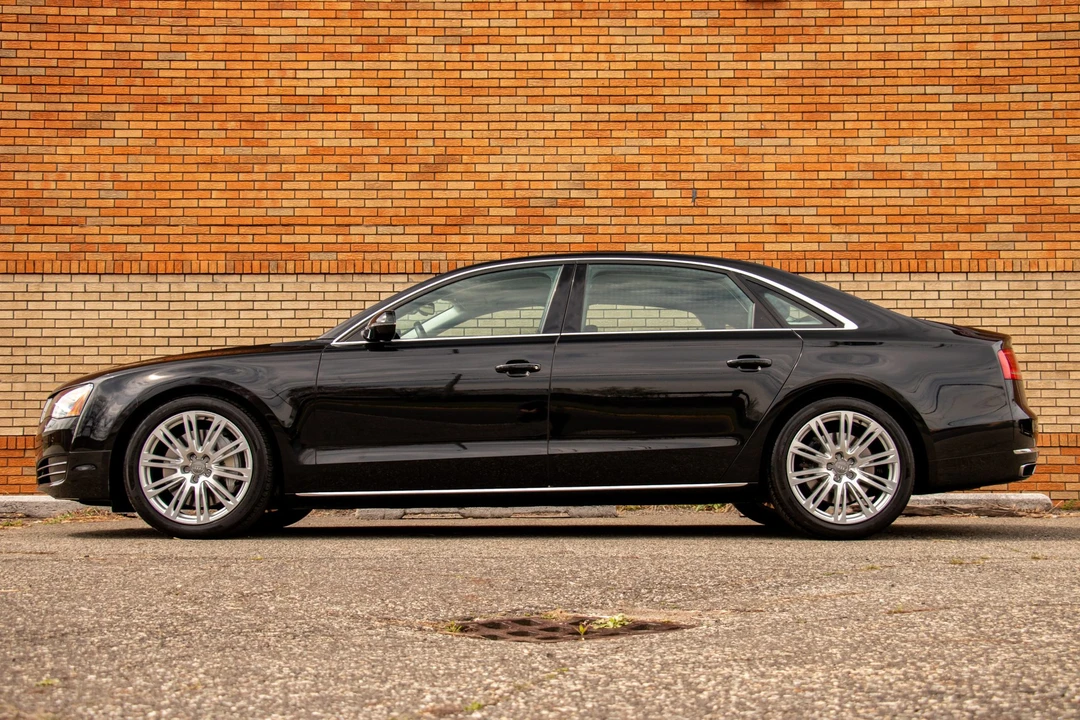 2013 Audi D4 A8 - Image 9 of 31