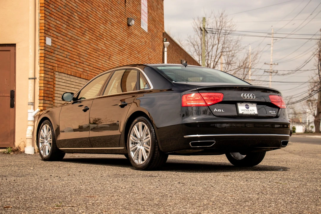 2013 Audi D4 A8 - Image 10 of 31