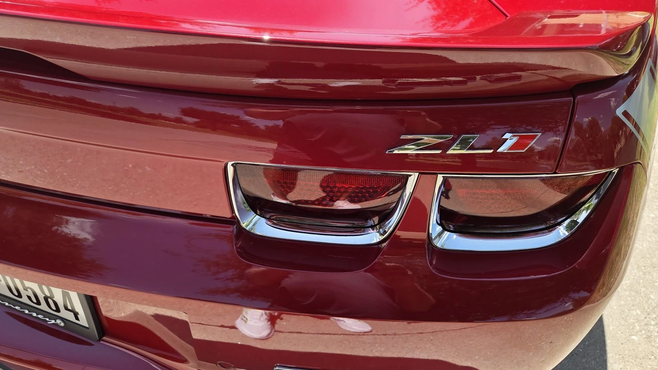 2013 Chevrolet Camaro ZL1 5th Gen - Image 23 of 31