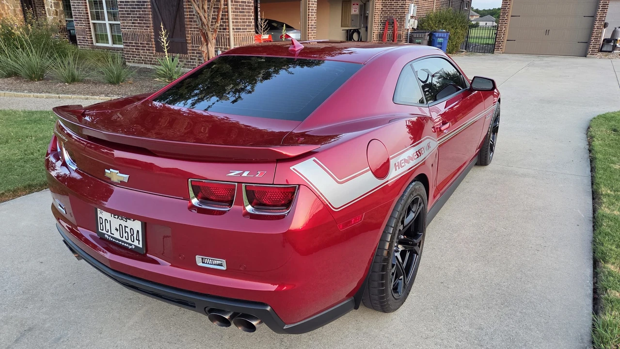 2013 Chevrolet Camaro ZL1 5th Gen - Image 15 of 31