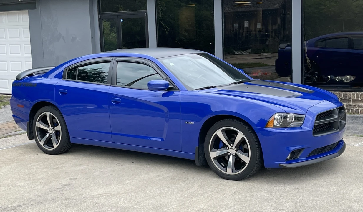 2013 Dodge Charger 6th Gen - Image 9 of 31