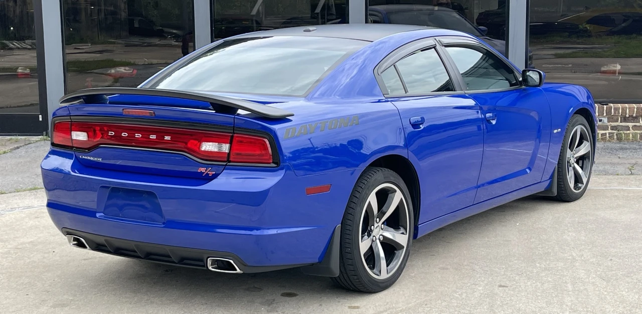 2013 Dodge Charger 6th Gen - Image 17 of 31