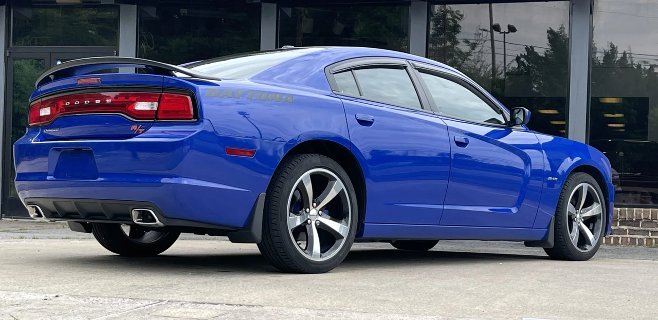 2013 Dodge Charger 6th Gen - Image 16 of 31