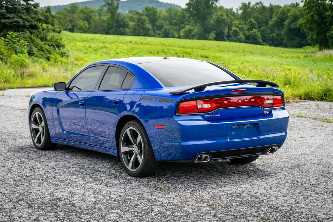 2013 Dodge Charger 7th Gen - Image 5 of 31