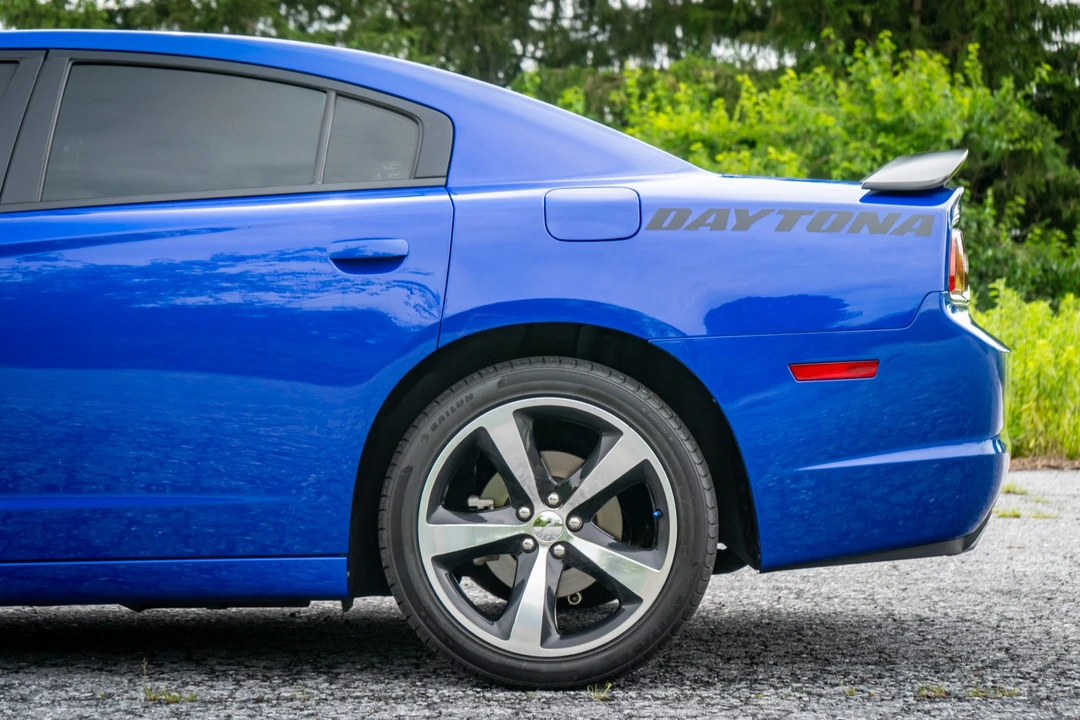 2013 Dodge Charger 7th Gen - Image 22 of 31
