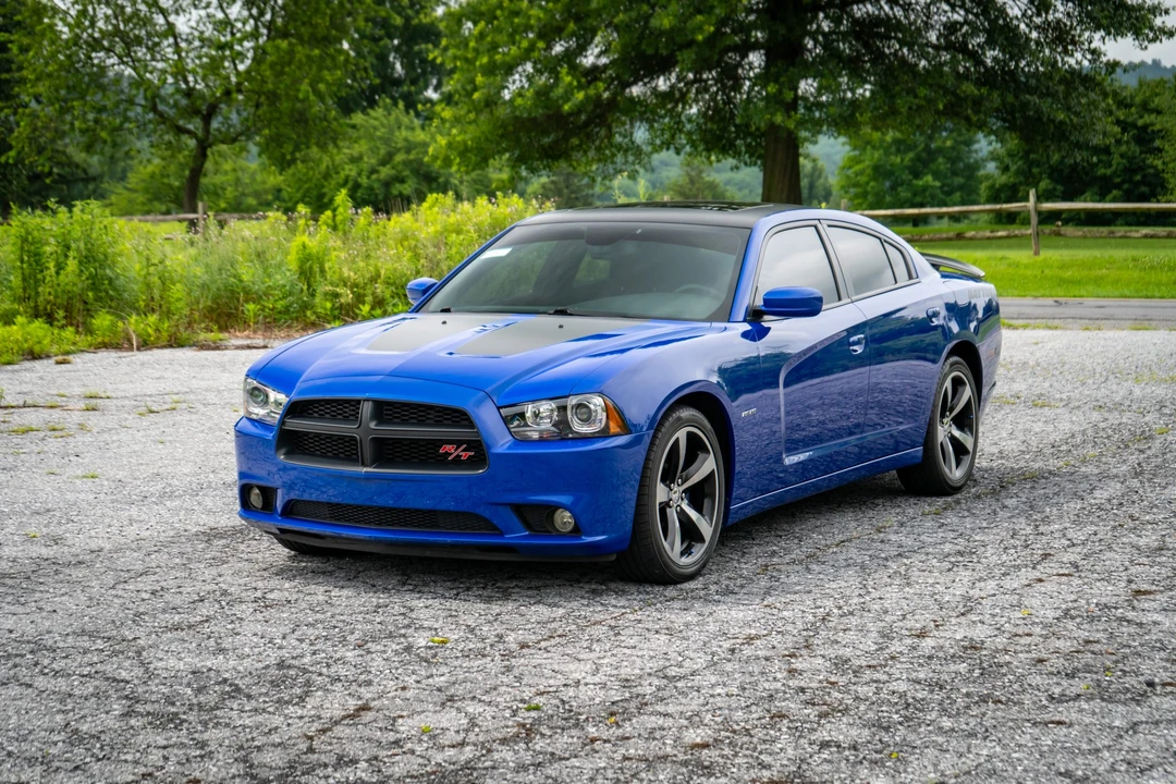 2013 Dodge Charger 7th Gen - Image 2 of 31