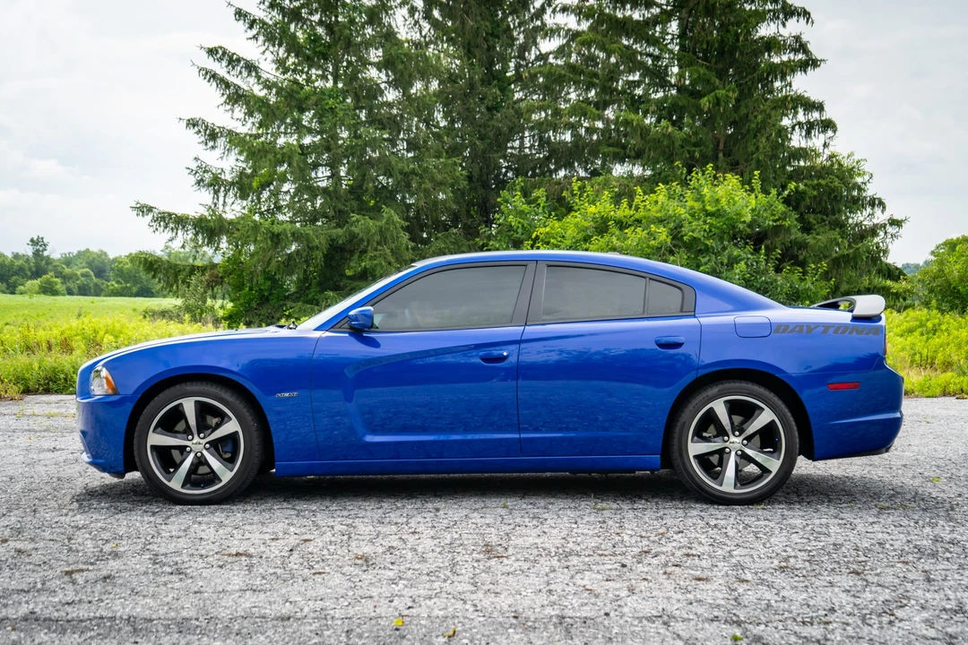 2013 Dodge Charger 7th Gen - Image 3 of 31