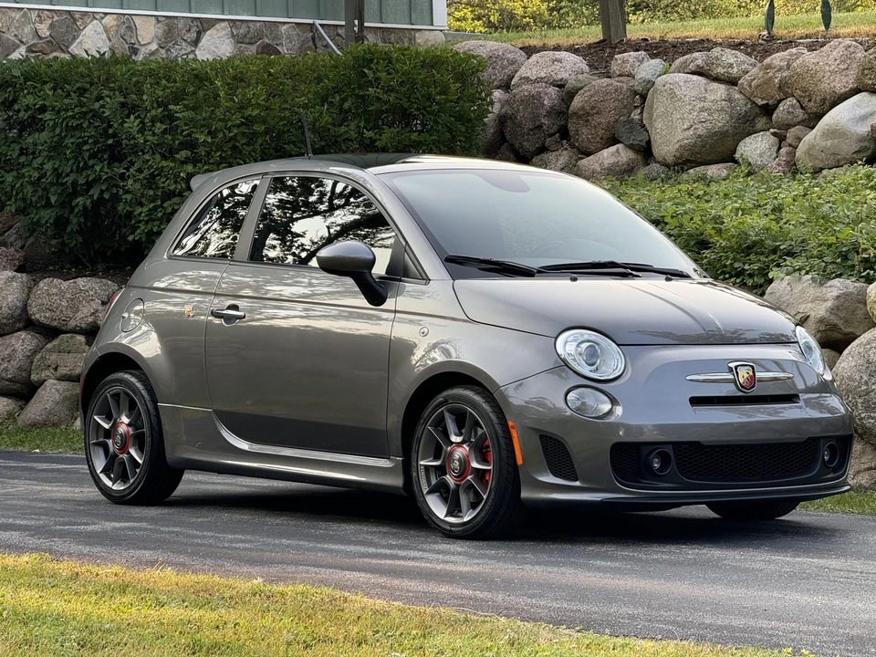 2013 Fiat Abarth 500 - Image 10 of 31