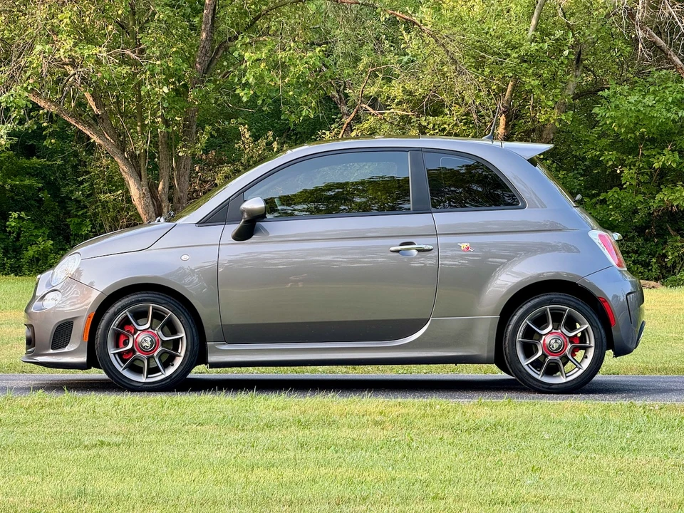 2013 Fiat Abarth 500 - Image 23 of 31