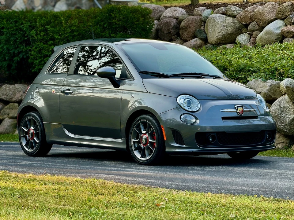 2013 Fiat Abarth 500 - Image 6 of 31