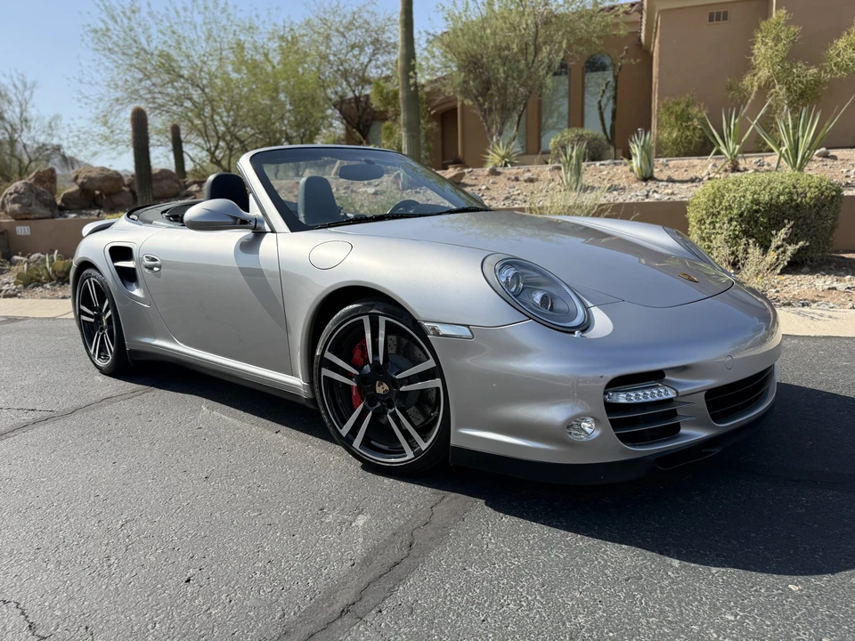 2013 Porsche 997 Turbo - Image 10 of 31