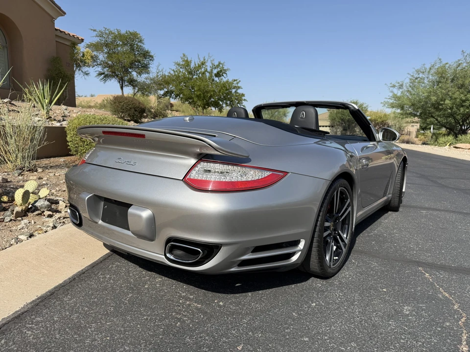 2013 Porsche 997 Turbo - Image 7 of 31