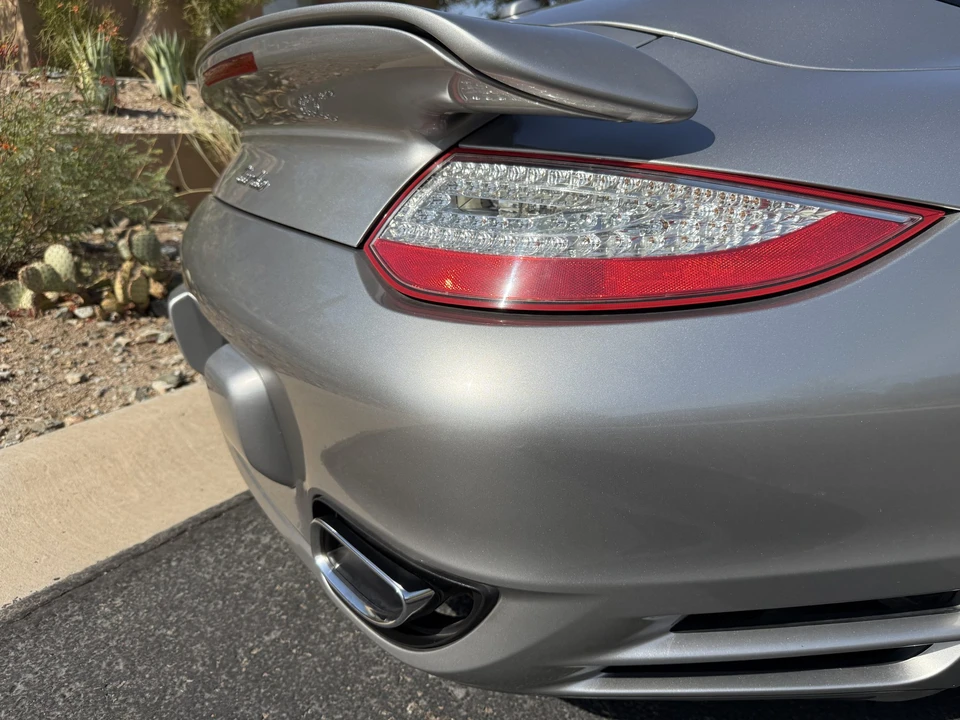 2013 Porsche 997 Turbo - Image 25 of 31