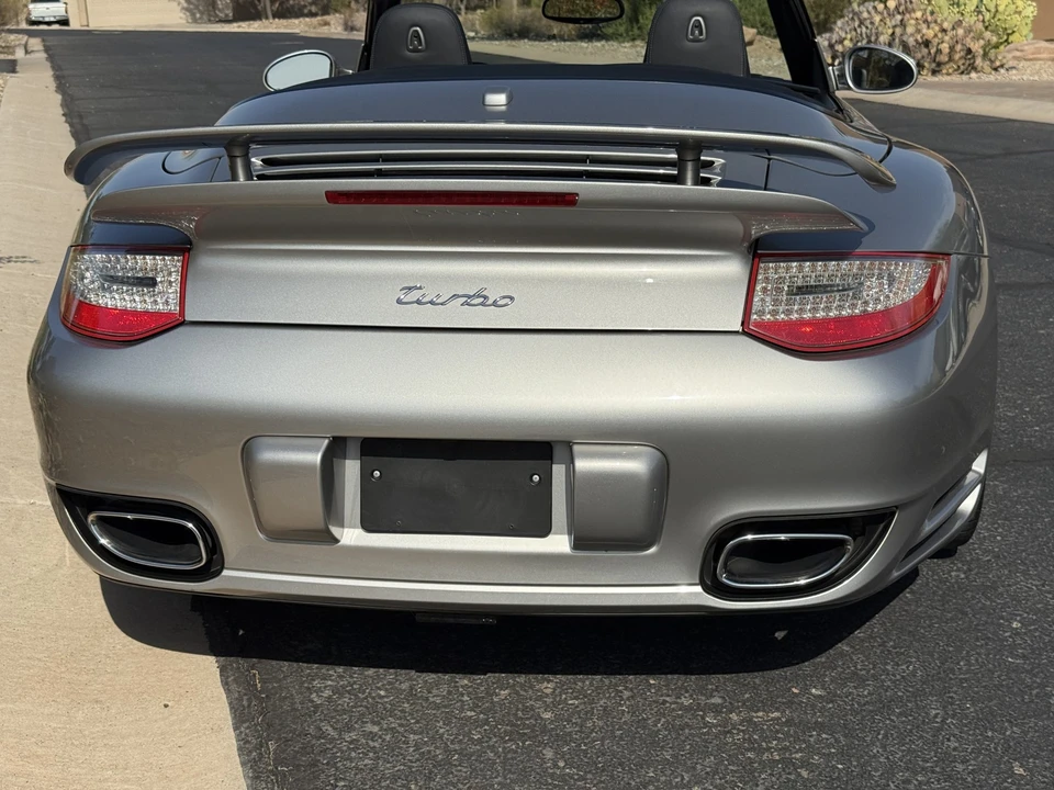 2013 Porsche 997 Turbo - Image 18 of 31