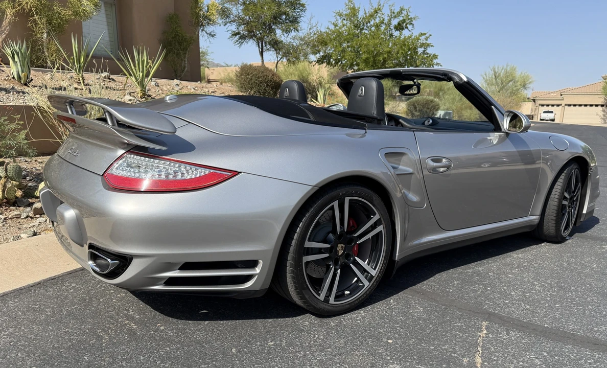 2013 Porsche 997 Turbo - Image 8 of 31