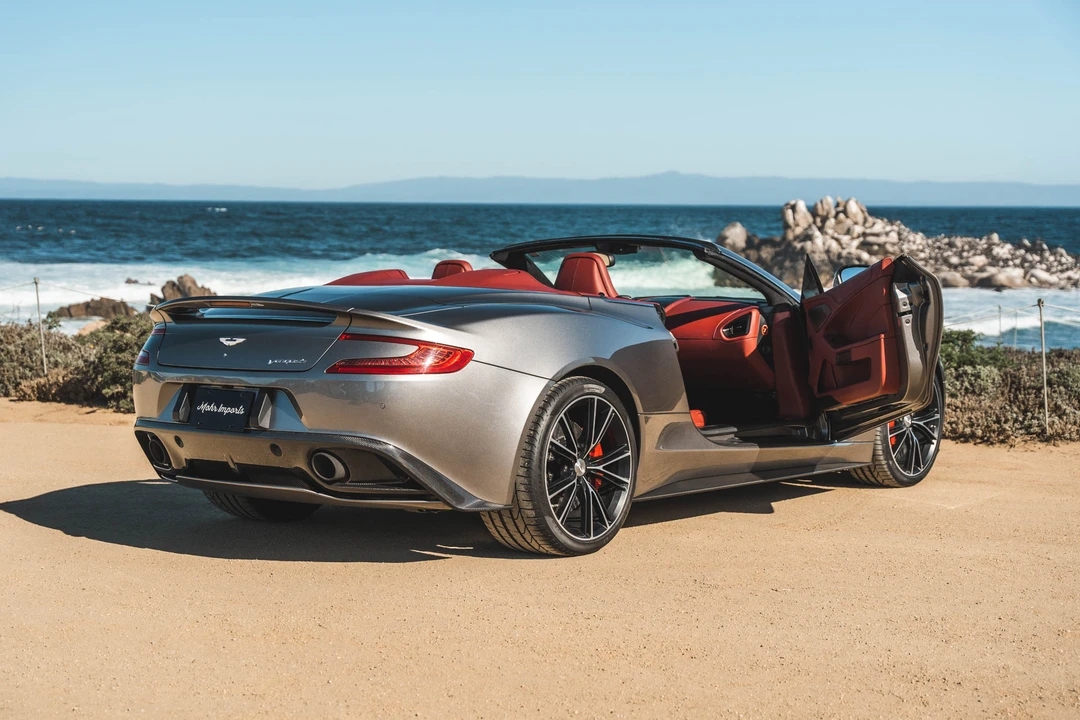 2014 Aston Martin Vanquish 2nd Gen - Image 29 of 31