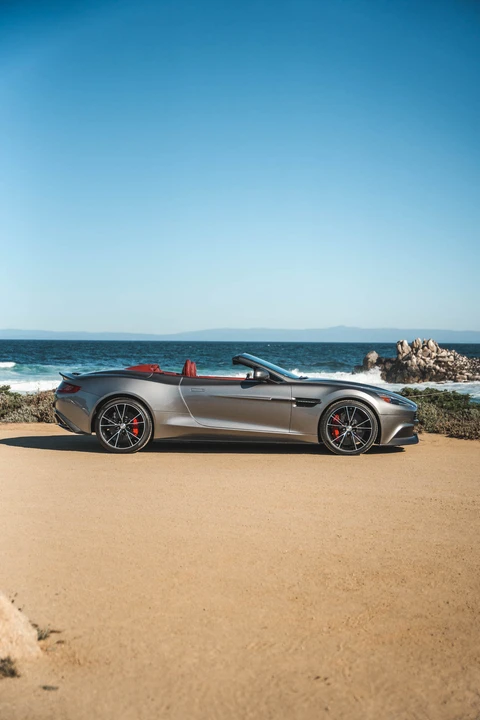 2014 Aston Martin Vanquish 2nd Gen - Image 21 of 31
