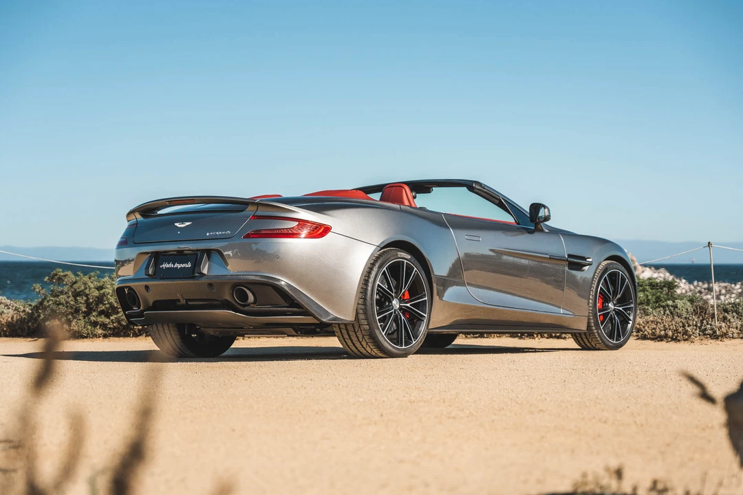 2014 Aston Martin Vanquish 2nd Gen - Image 24 of 31