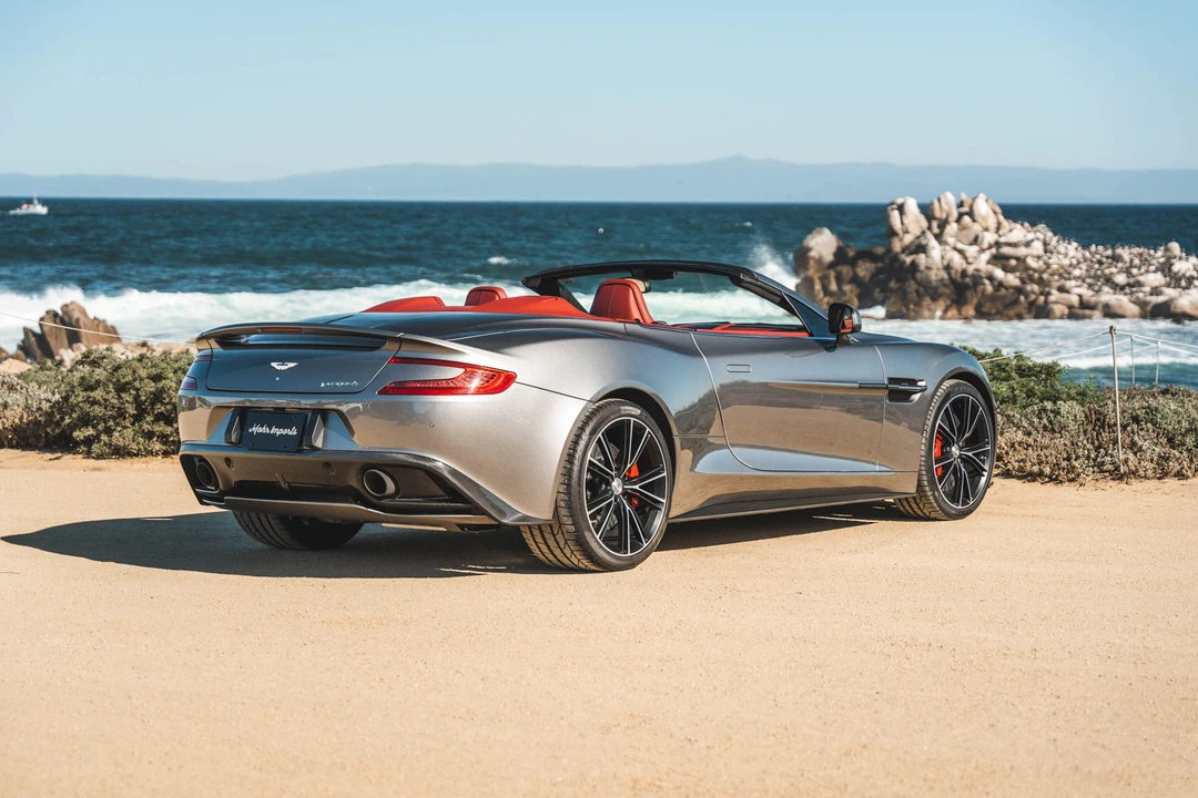 2014 Aston Martin Vanquish 2nd Gen - Image 25 of 31