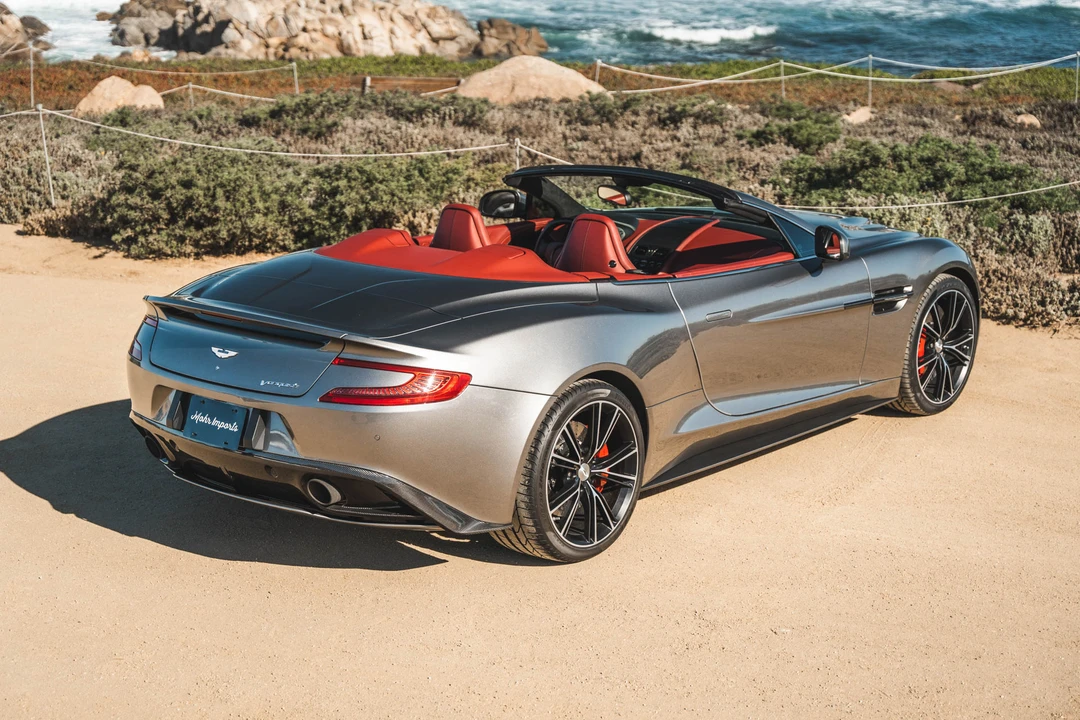 2014 Aston Martin Vanquish 2nd Gen - Image 27 of 31