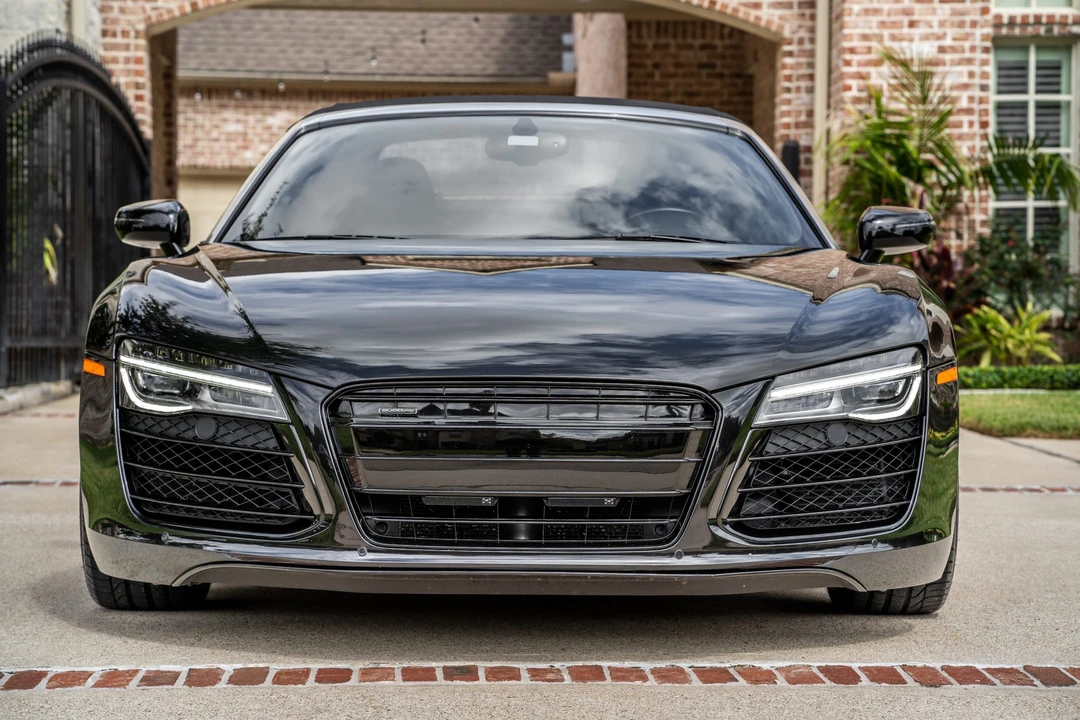 2014 Audi 42 R8 - Image 17 of 31